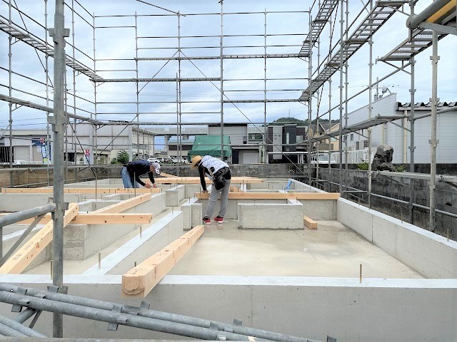 土台敷き　家が出来るまで　福井新築工事